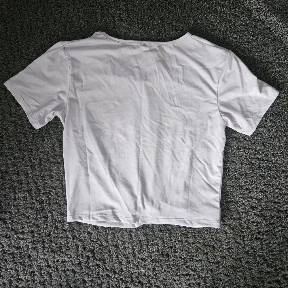 Womens V-neck workout top with knot. Lavender Small New with tags. Cropped - Picture 2 of 7
